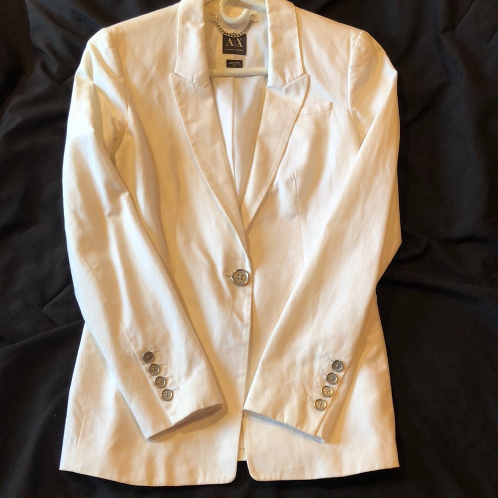 ⭐️😍AX😍⭐️white blazer!!!!!